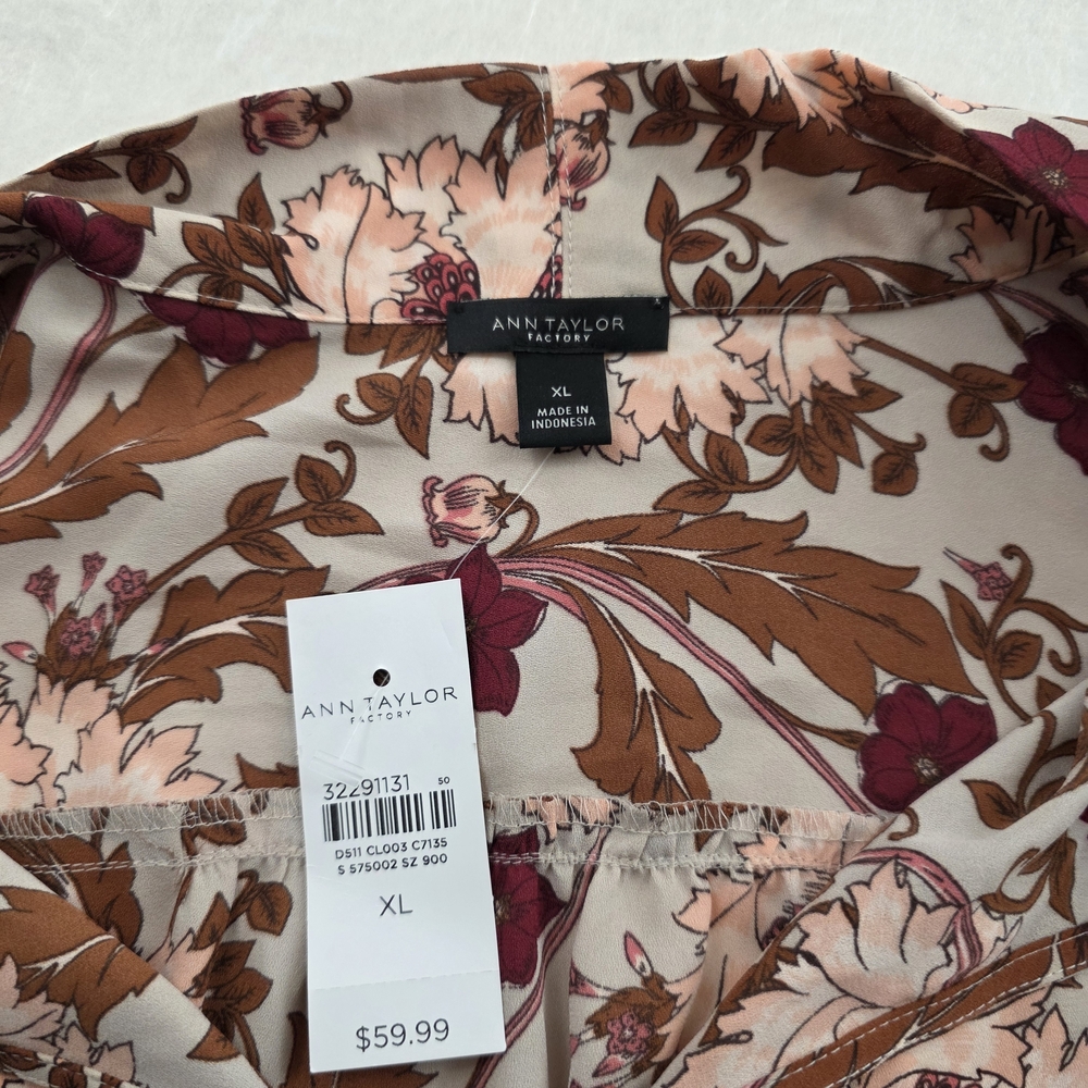 Ann Tylor Romantic Floral Tie-Neck Blouse XL - Picture 7 of 7